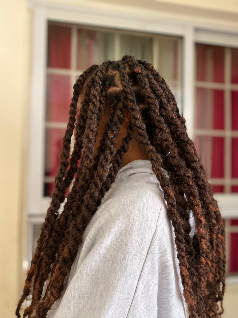 Loose Kinky Twists